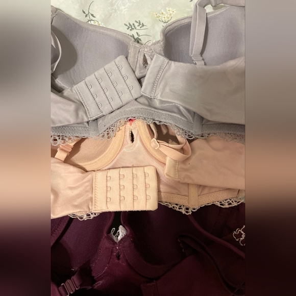 Victoria secret lace bra 4pc bundle Wow! 🤩🥰 - Picture 6 of 7